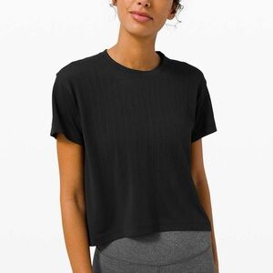 Lululemon Train To Be Short Sleeve - Sz M